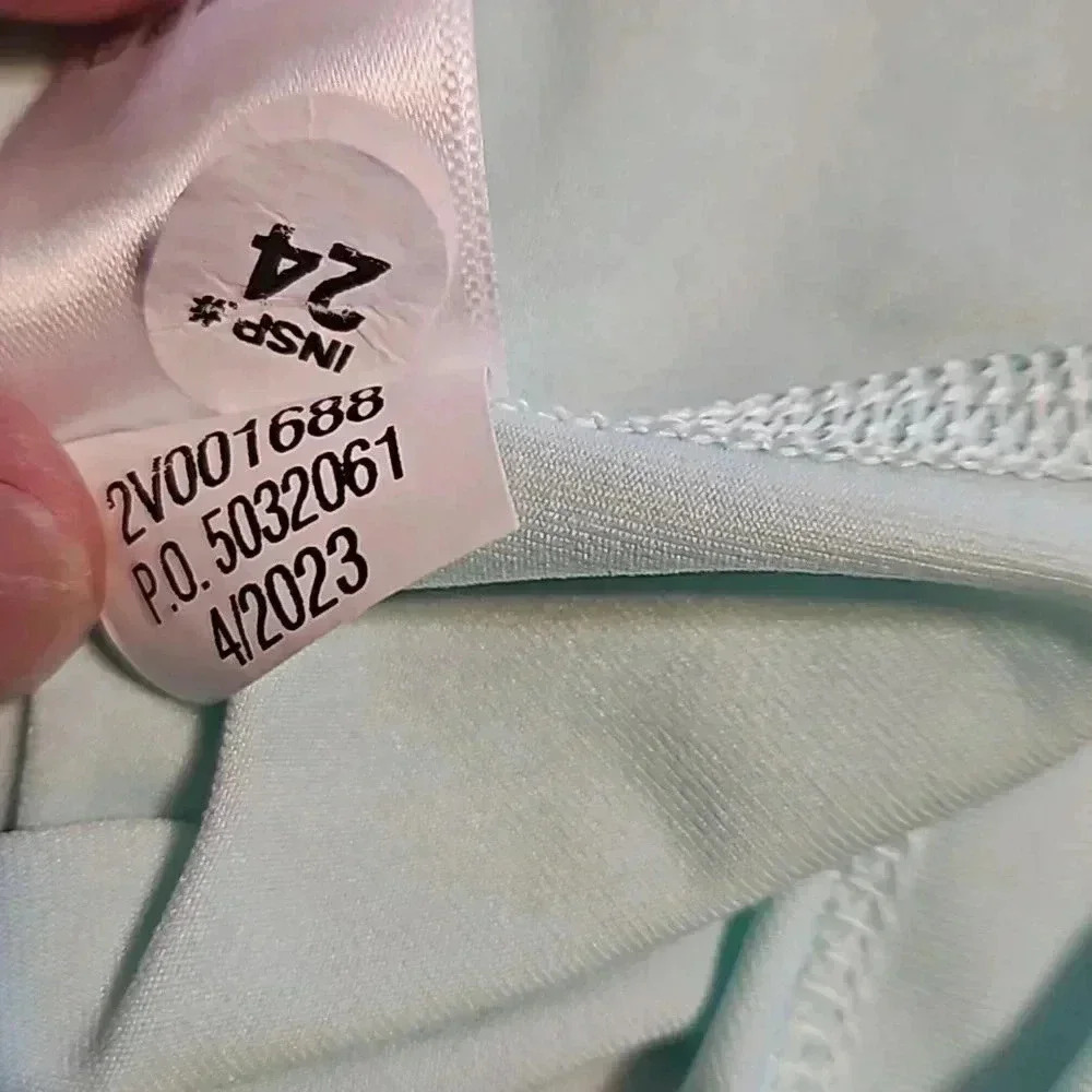 Vineyard Vines Long Sleeve Pullover Size Large EUC - Picture 7 of 7